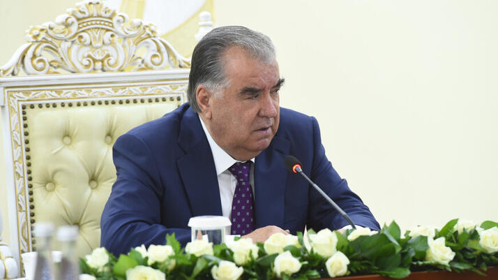 Президент Таджикистана опасается грядущей засухи